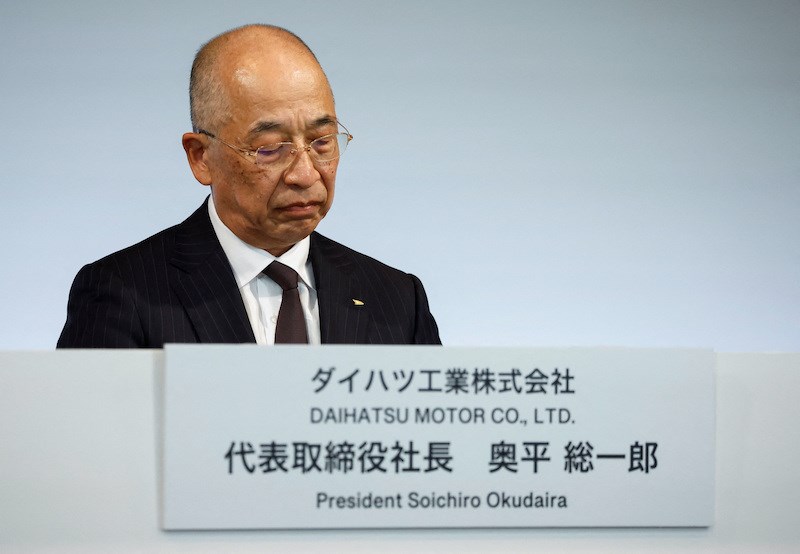 Chủ tịch Daihatsu từ chức